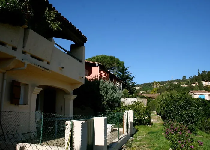 Coquet appartement dans mazet Ste Maxime (Riviera) classé 3