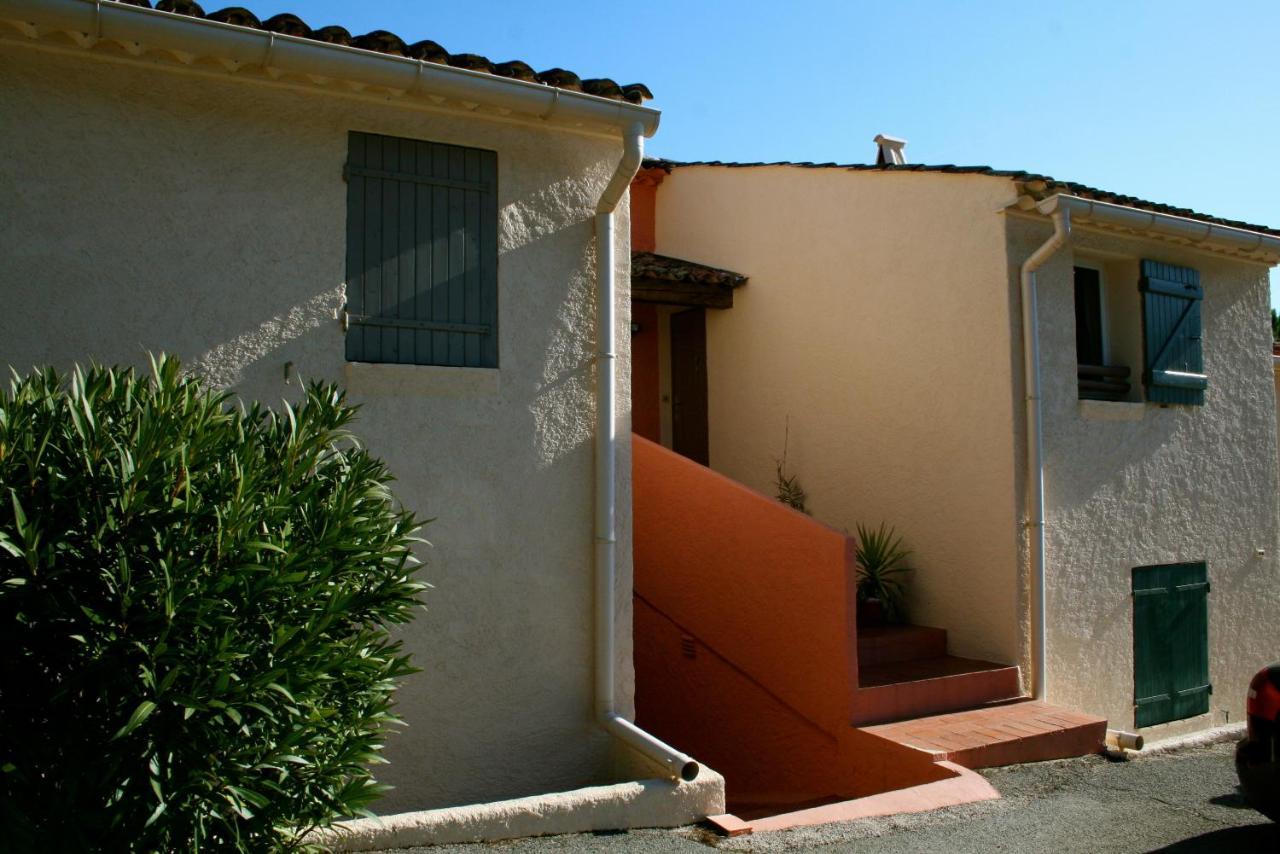 Coquet Dans Mazet Ste Maxime *