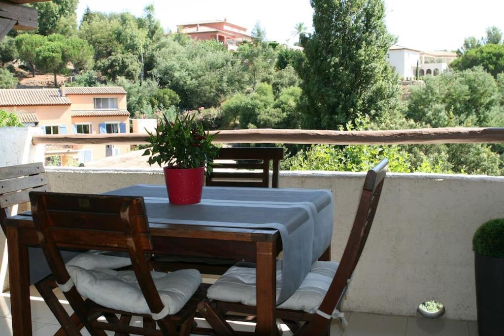 Coquet Dans Mazet Ste Maxime Riviera Apartment